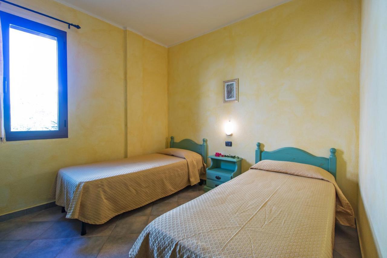 ホテル Residenza Gli Ontani オロゼーイ エクステリア 写真