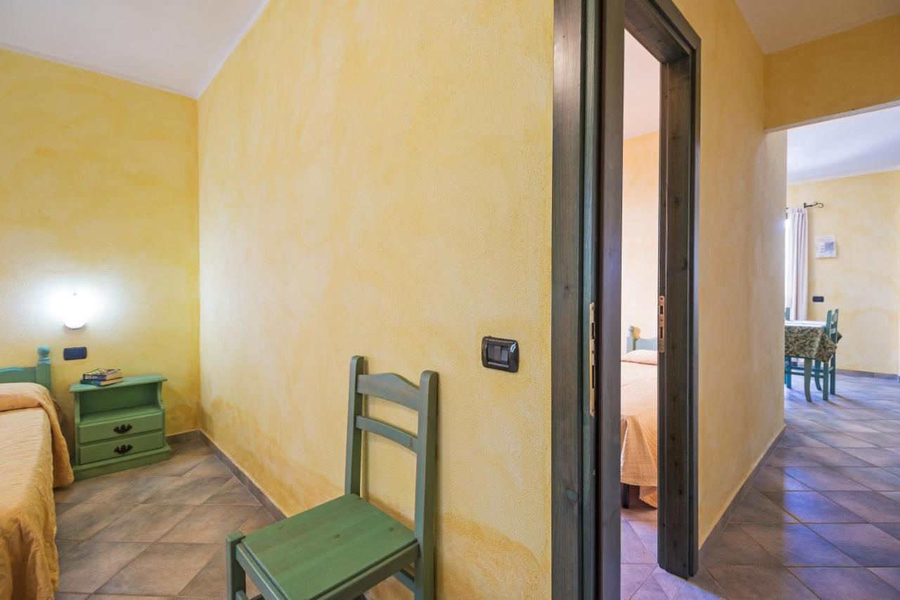 ホテル Residenza Gli Ontani オロゼーイ エクステリア 写真