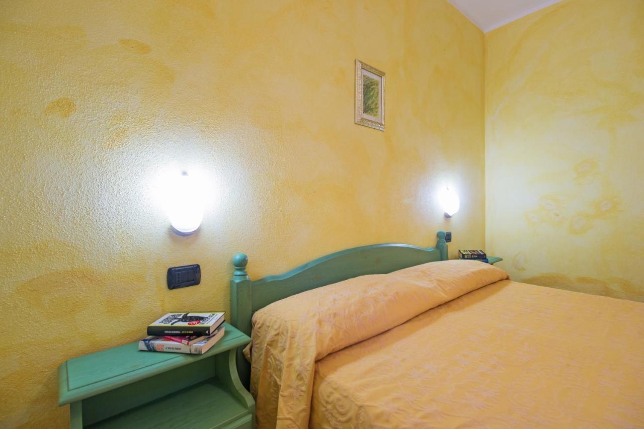 ホテル Residenza Gli Ontani オロゼーイ エクステリア 写真